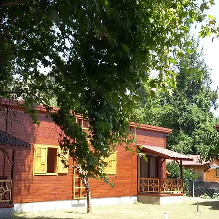 Kamp alanı Maji Village Çıralı