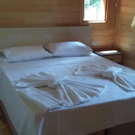 Kamp alanı Maji Village Çıralı